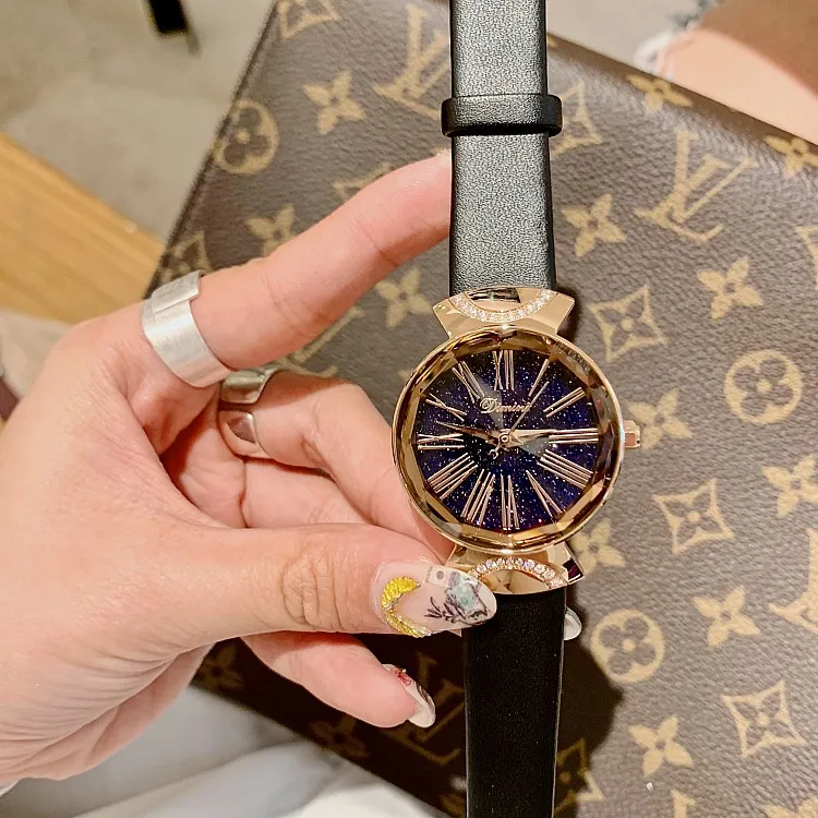 

Ladies Female Shinny Girl Women Watches Bling Quartz Watch Fashion Casual Crystal Diamond Luxury Woman Clock Wristwatches Gift