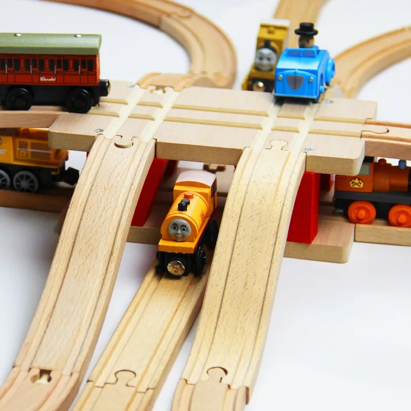 Транспортная ступица трек гараж трек деревянный слот железнодорожные аксессуары оригинальная игрушка для детей подходит поезда Томас