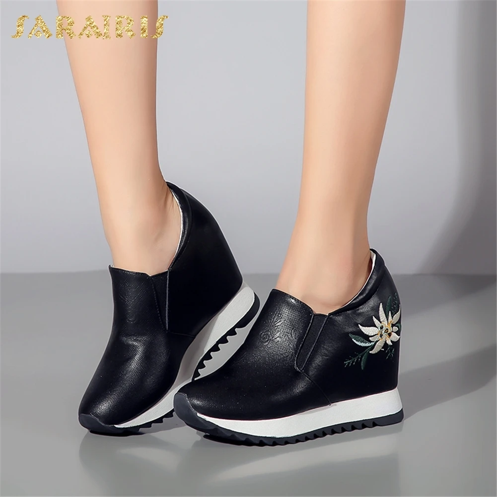 

SARAIRIS 2018 Large Size 32-40 Genuine Leather Elastic Band Hot Sale Shoes Woman Platform High Heels Vulcanize Woman Shoes