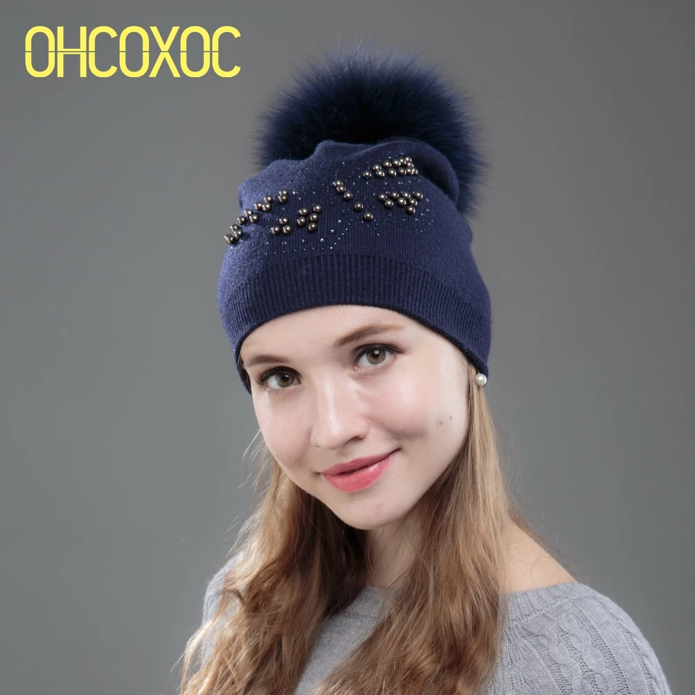 Шапка бини с помпоном из лисьего меха женская теплая шапка натурального норки
