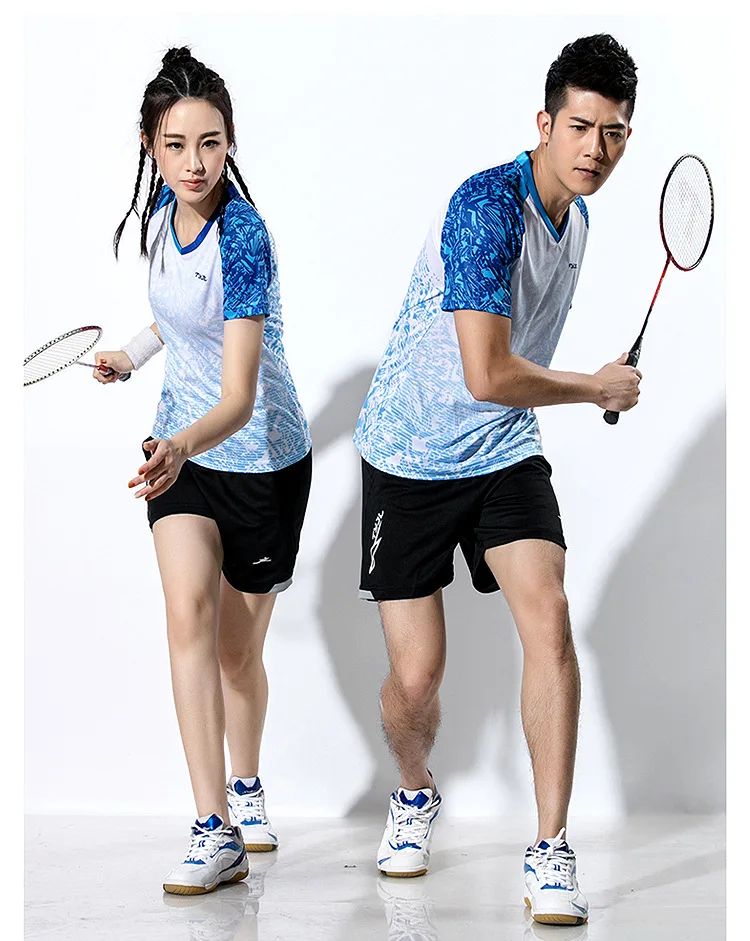 NEW Outdoor sports Women's Tops tennis/badminton Clothes Only T shirts 