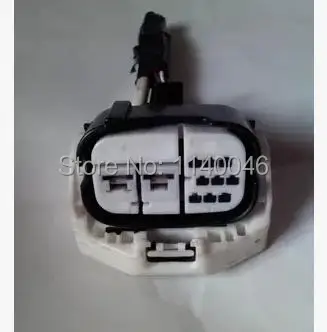 

1pcs for Toy/ Crown Steering Plug / car connector / harness connector USED