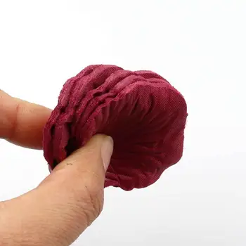 

500pcs/Lot Burgundy Silk Rose petals romantic Artificial Flowers Polyester Wedding Decorations for Wedding Party Rose Petals 5cm