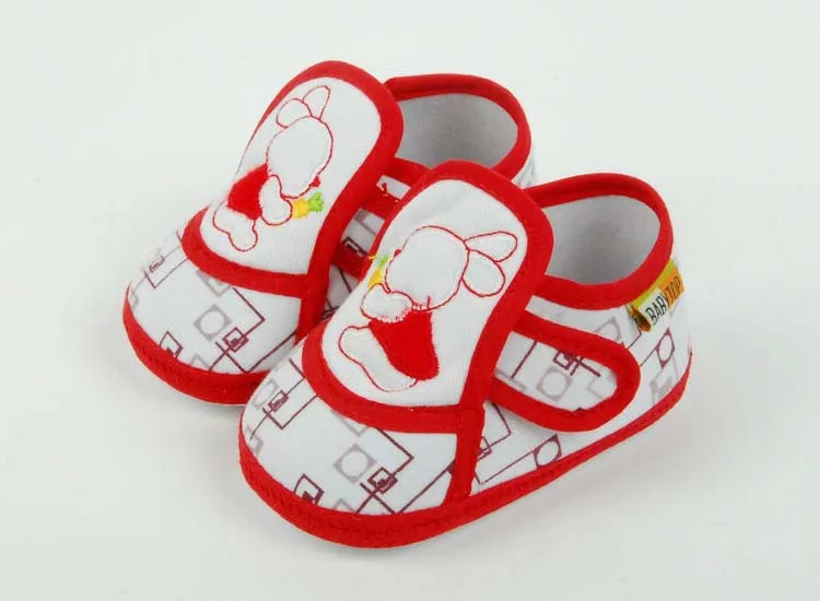 Мода популярные детская обувь первые ходоки обувь для детей малыша ребенок мультфильм хлопок-ватник печатных мягкое дно - Цвет: red