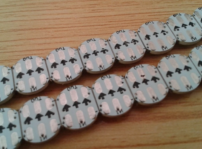 50 шт. WS2811 IC встроенный WS2812B ws2812 2812 светодиодные чипы с радиатором (10 мм * 3 мм) 5050 SMD RGB