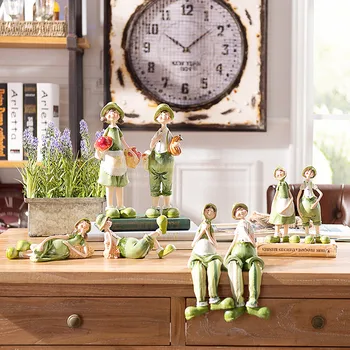 

Odd ranks yield lovely fresh green garden ornaments resin ornaments couple doll one pair of Green s J