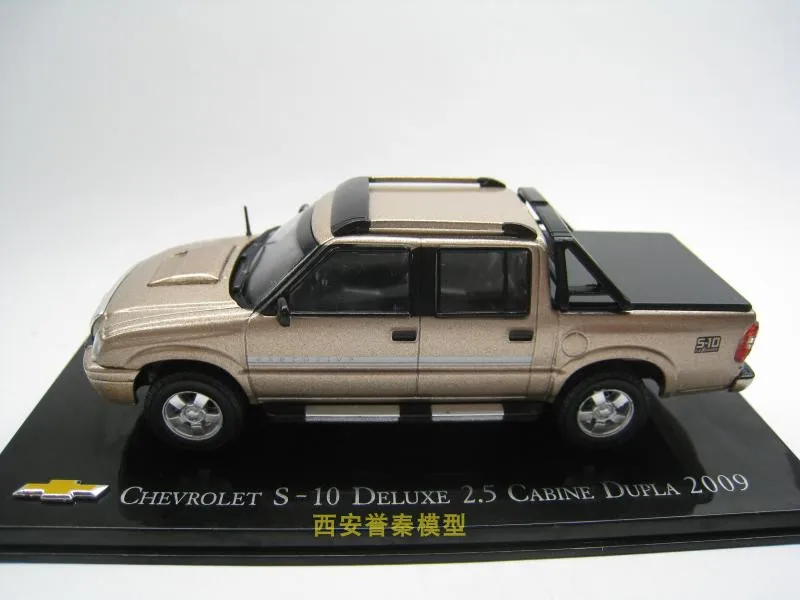 I XO 1:43 CHEVROLET S10 DELUXE 2,5 сплав модель автомобиля литая под давлением металлические игрушки подарок на день рождения для детей мальчиков