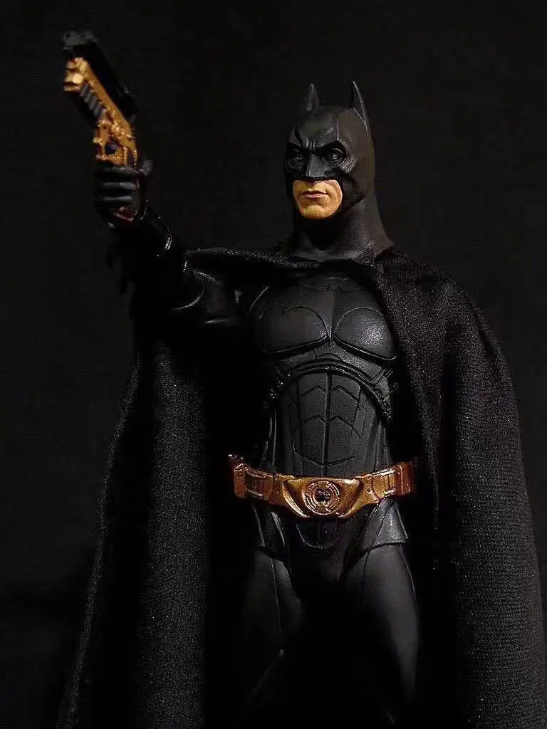 Фигурка NECA Batman начинается с Брюса Уэйна Коллекционная модель игрушки 18