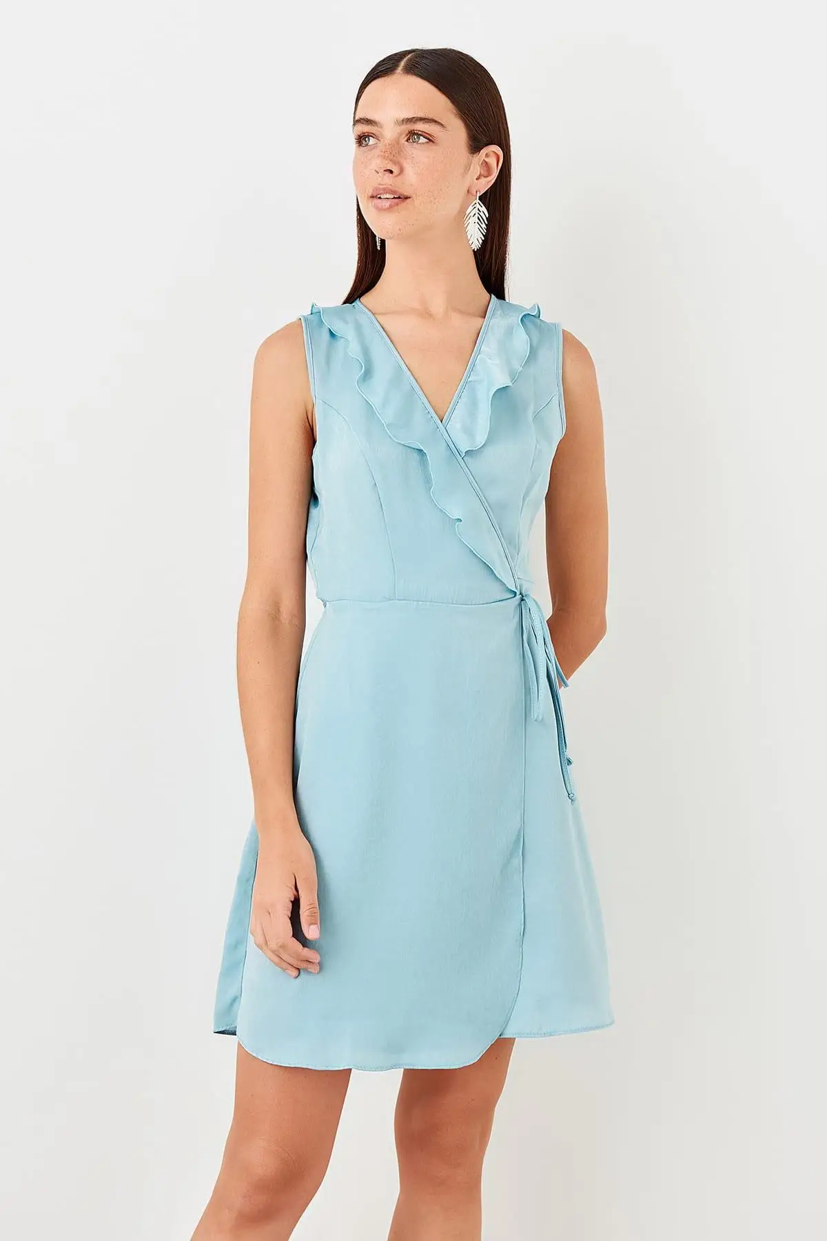 

Trendyol Mint Double Breasted Collar Dress TWOSS19EL0076