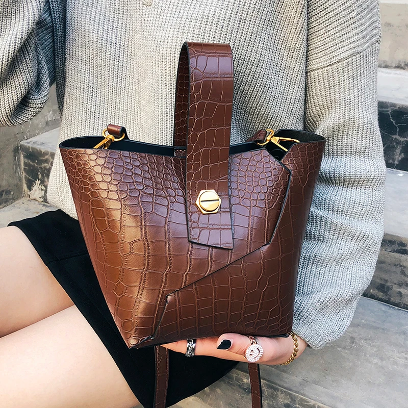 خمر الجلود حقيبة يد فاخرة الإناث حقيبة سلة مصمم حقيبة يد التمساح دلو الكتف رسول Crossbody حقائب للنساء