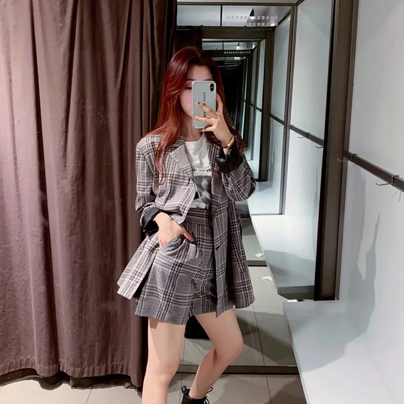 2019 (10)