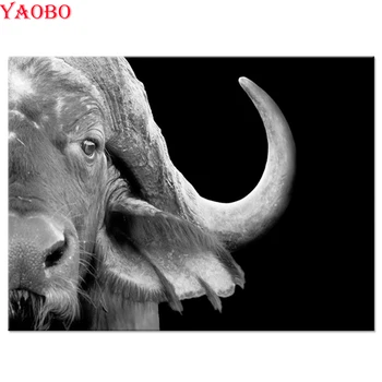 

Full Square round 5D DIY Diamond Painting African Cape Buffalo Black and White Animal Diamond Embroidery Cross-stitch mosaic
