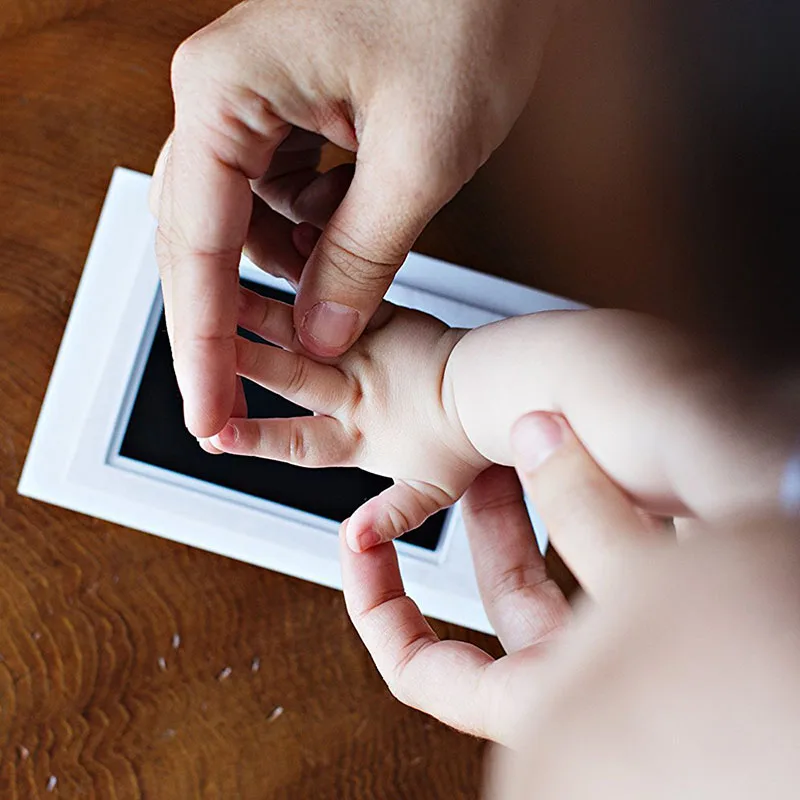 

Newborn Photo Hand Foot Print Pad Keepsake Baby Handprint Footprint Mold Pad Safe Easy To Clean No Mess Non-Toxic Ink