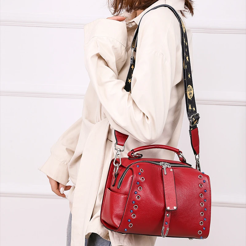 

Rivet Ladies Genuine Leather Bags Boston Wide Straps Brand Designer Handbags Female Shoulder Messenger Bags 2019 New