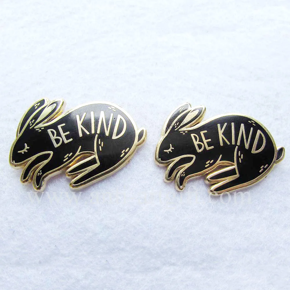 Wholesale gold plated hard enamel black rabbit metal badge pinsin Pins