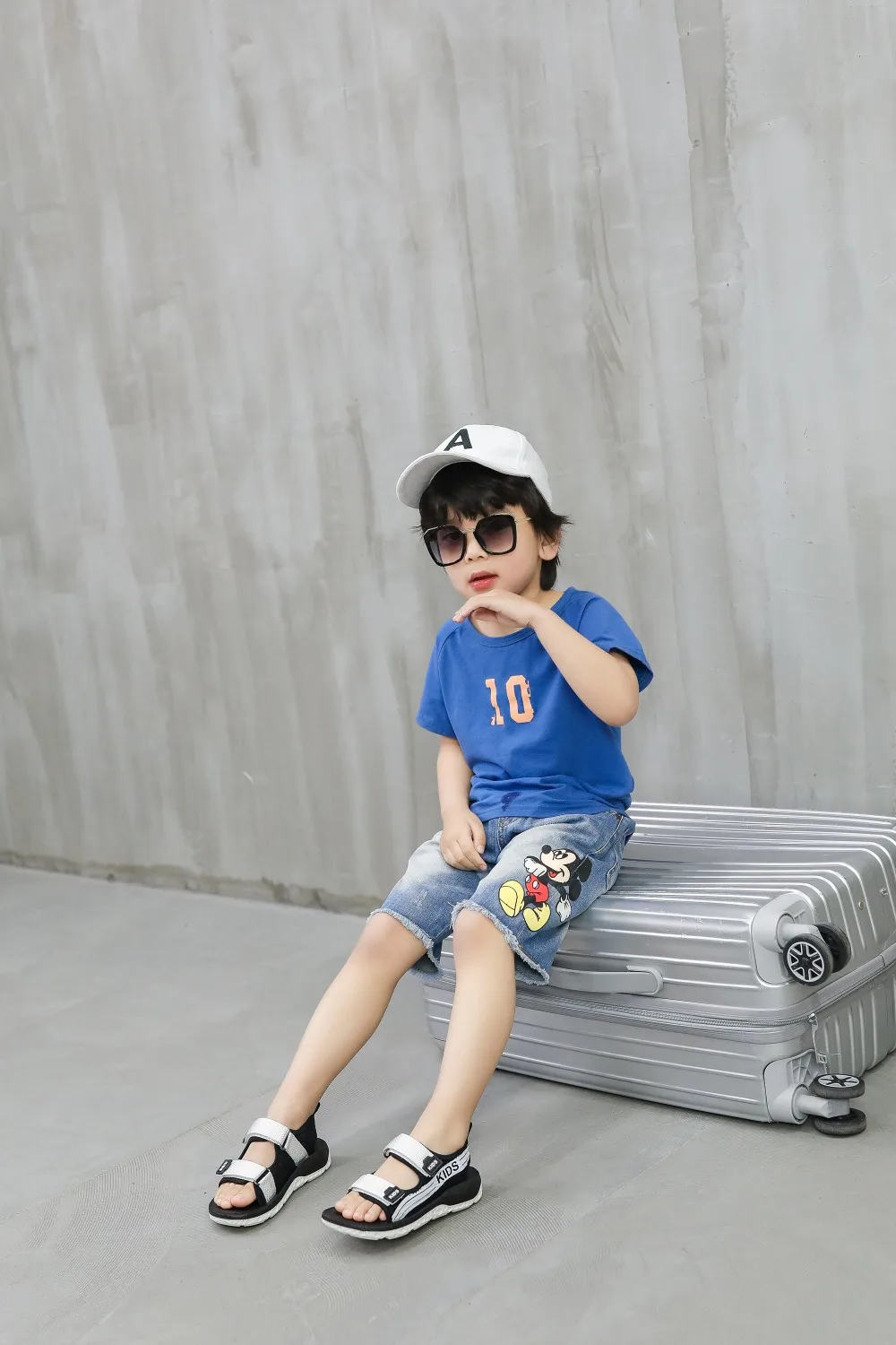 0I1A0040