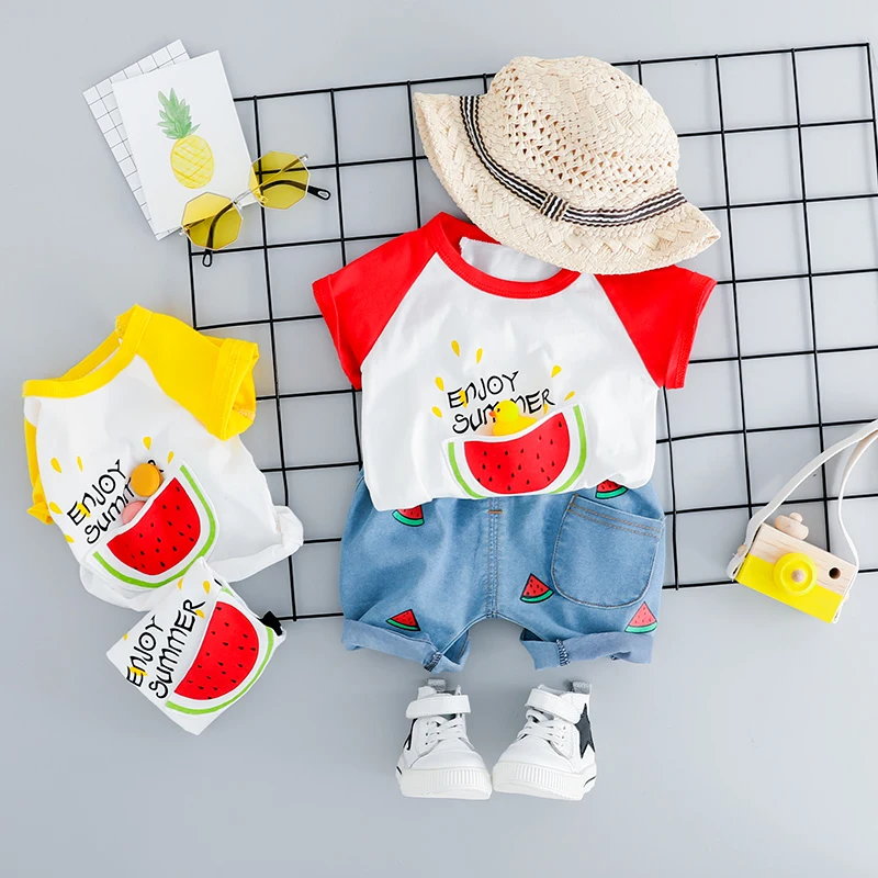 HYLKIDHUOSE/ г. Летние комплекты одежды для младенцев комплекты одежды для маленьких мальчиков и девочек Футболка с арбузом шорты Детский костюм
