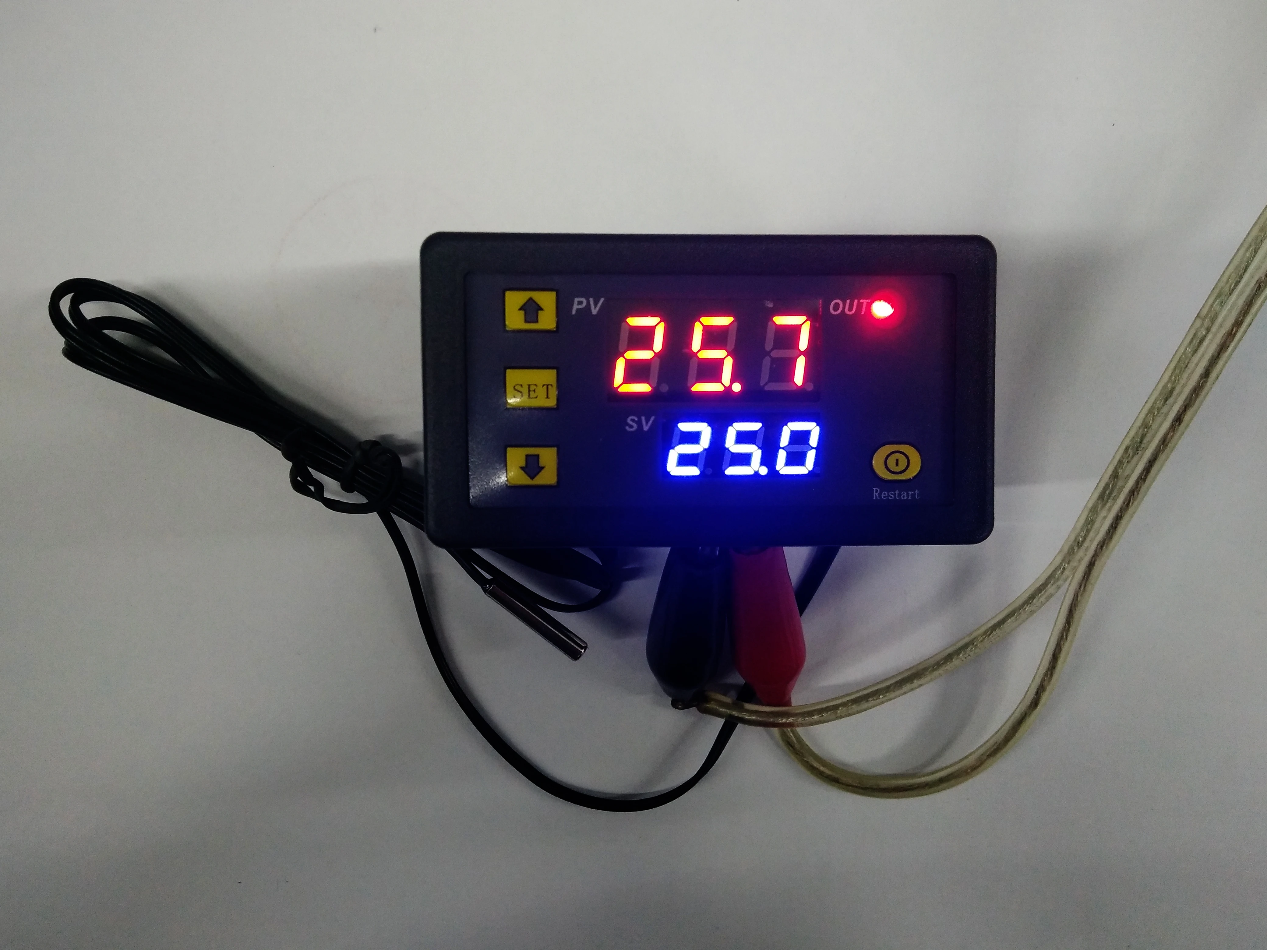 W1018 5V 12V 24V Digital Temperature Controller 10A Thermostat Control Switch Probe with