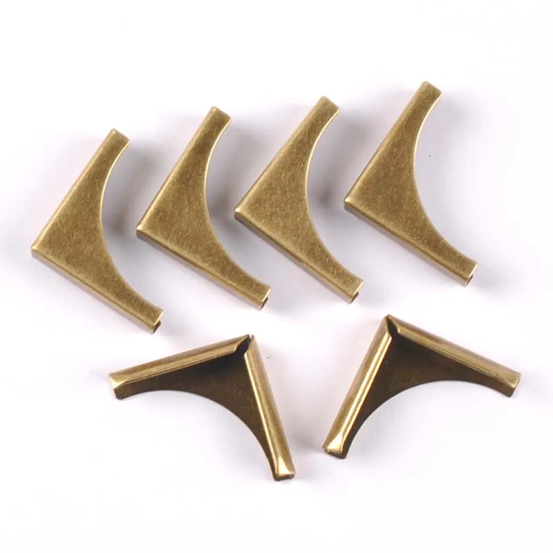 Description Picture 3 of item30pcs Bronze Metal Corner Protector For Scrapbooking Accessories Photo Albums Book Corners Crafts DIY Decoration 20x20x4mm C2246
