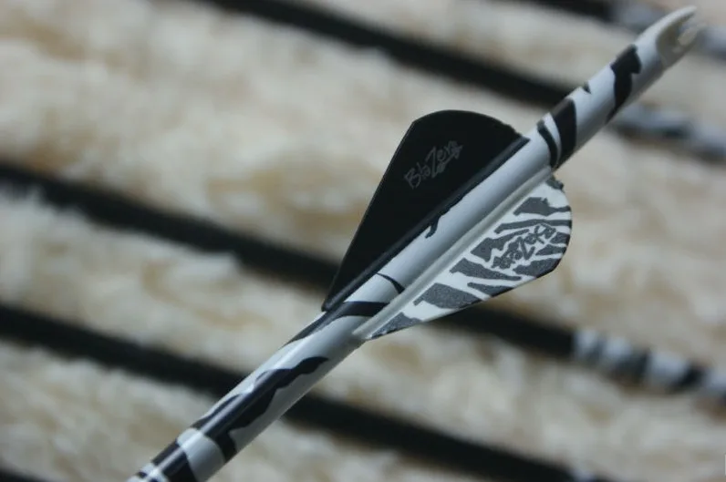 12PK White/Black Zebra Fiberglass Arrows Arrow Wraps With Blazer Zebra