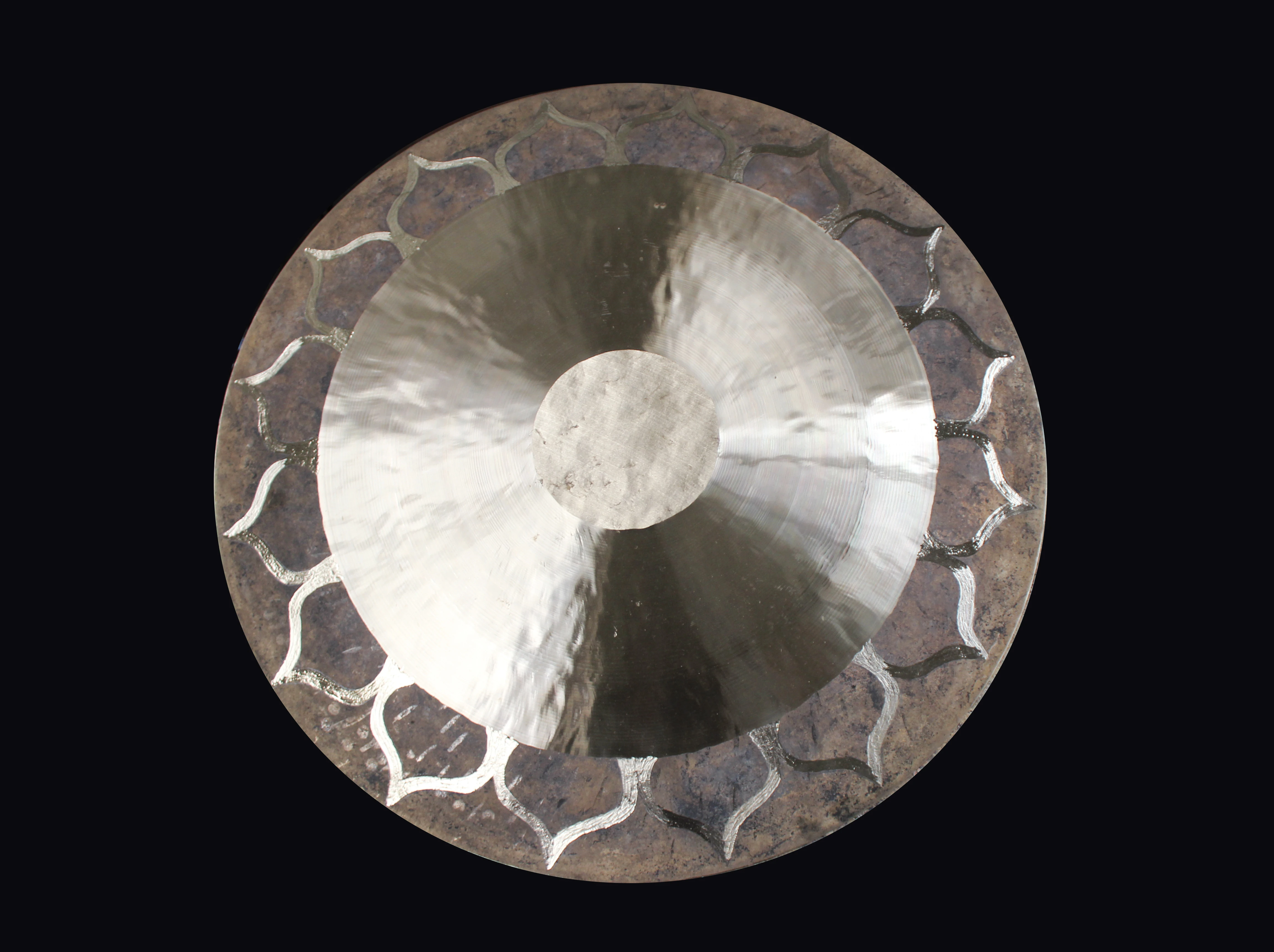 

Arborea 32'' Lotus wind gong made in China