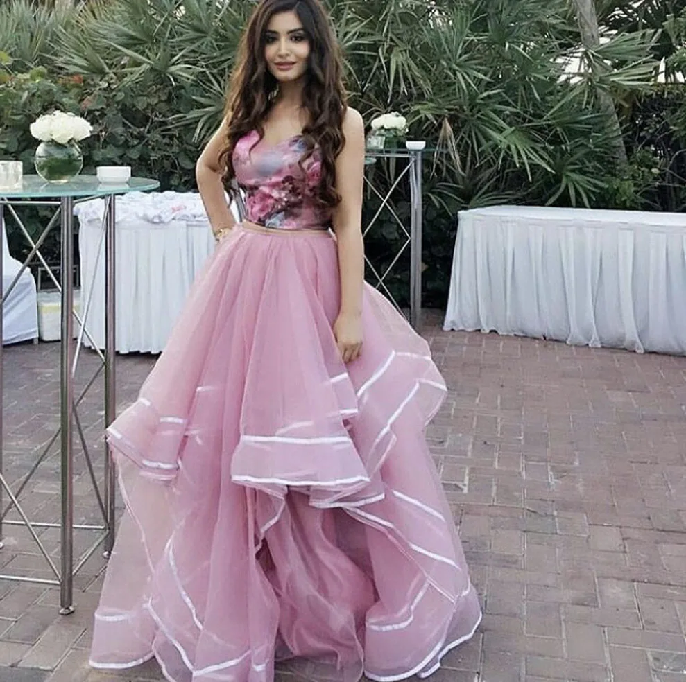 Patterned grad dresses for mature lady pictures Patterned grad dresses for mature lady pictures