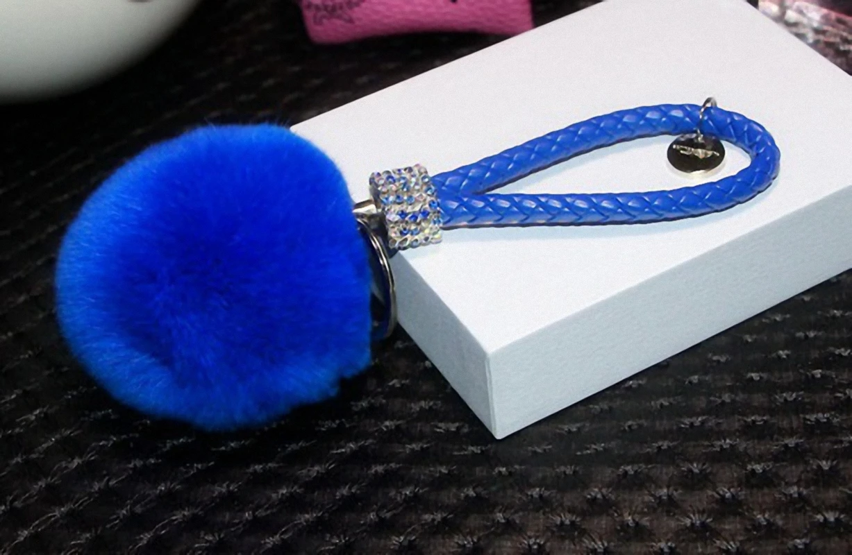 

10 colors Rabbit Soft Fluffy Genuine Rabbit Fur PomPom Ball Leather Strap Key Chain For Car Key Ring Bag Pendant Fo-K013-blue