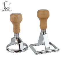 Set von 2 stücke von Platz 7,0 und Runde 6,5 cm Italienischen Pie Cutter Ravioli Stempel Mit Holzgriff