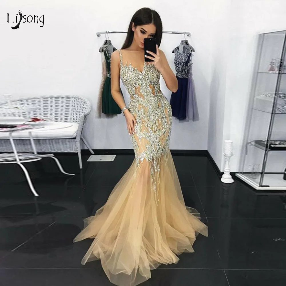

Dubai Luxury Gold Crystal Mermaid Evening Dresses 2019 Sparkle Sexy Long Prom Gowns V-neck Beaded Illusion Dress Robe De Soiree