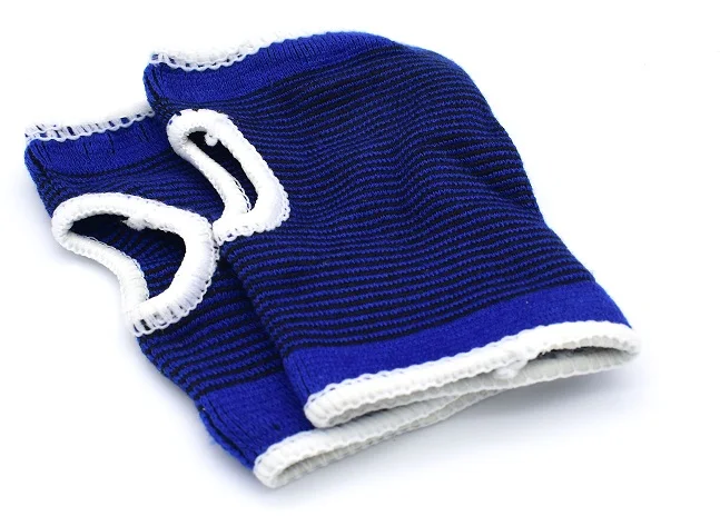 1 set of gloves (2)