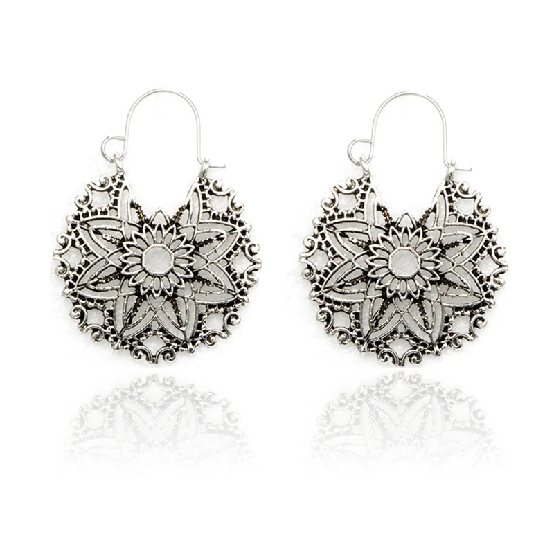

2019 Vintage Ethnic Gypsy Earrings For women Antique Gold Silver Hollow Flower Dangle Drop Earrings Boho Brincos Fashion Jewelry