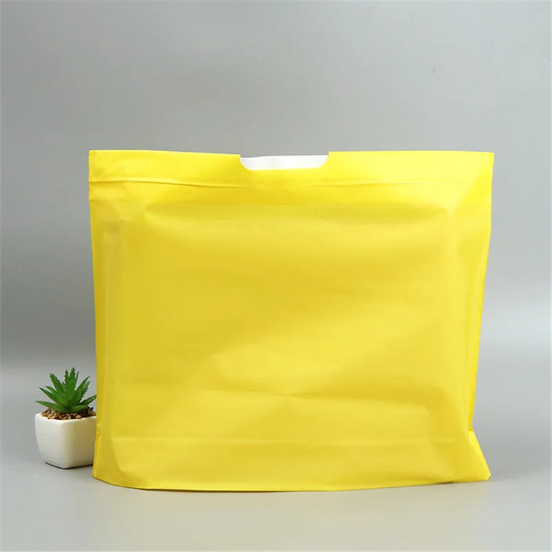 200pcs-lot-Creative-design-Frosted-Drawstring-Bag-Plastic-Bag-Clothing-Gift-Bag.jpg_640x640 (1)