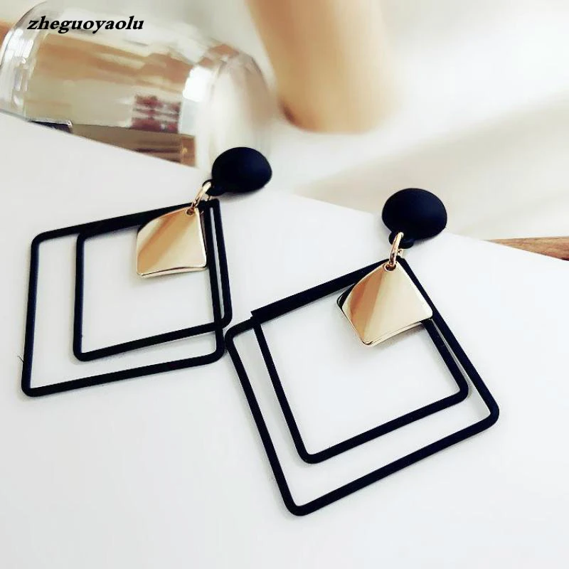 

New Minimalist Style Cool Black Alloy Square Metal Plate Pendant Fashion Earrings Women's Jewelry Orecchini Statement Earrings