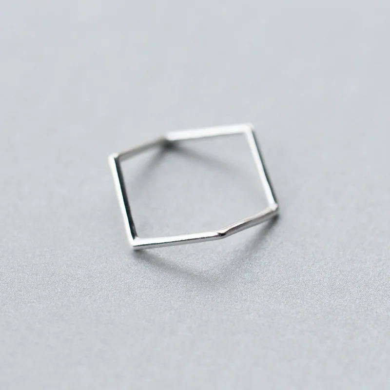 

Real. 925 Sterling Silver JewelryGeometric Waterwave Ring Openable Adjustable charms size 4.75-size6.75 GTLJ1194