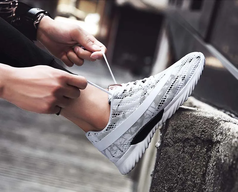 New-exhibition-2018-Casual-Men-shoes-Lightweight-Colorful-and-breathable-Fashion-Unique-Camouflage-3D-mesh-men's-Outdoor-Sneaker (18)