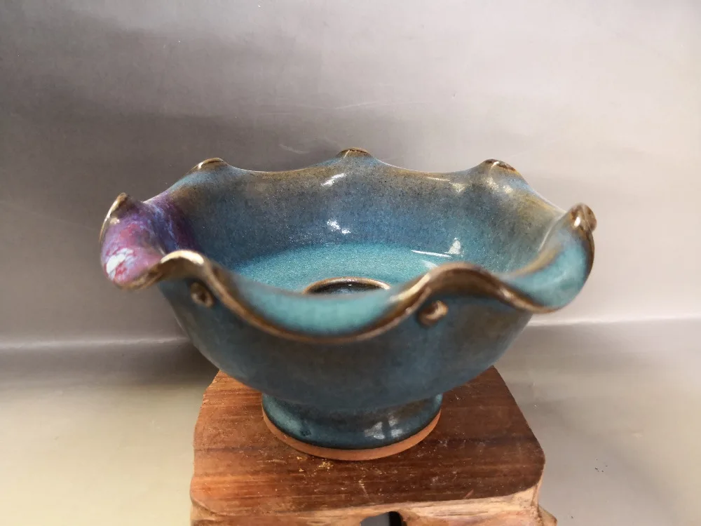 

Chinese old porcelain Jun Porcelain Lotus leaf bowl porcelain