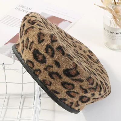 Women French Plaid Beret Vintage Wool Soft Winter Warm Beret Beanie Hat