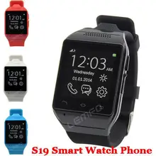 Smart Uhr S19 Bluetooth SmartWatch Handy 1,54 “Touchscreen 2MP Kamera TF GSM SMS FM Sync Android OS Hände frei Neue 2015
