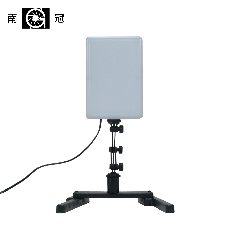 

CN-T96 5600K 18W 96 PCS Studio LED Light Lamp w/ Adjustable Arm & Bracket Stand LED Photo Light Lamp Photographic Lighting CD50