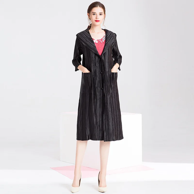 Trench Coat Women Plus Size 2019 Spring Autumn New Stretch Miyake Pleats Solid Color Single Breasted Hooded Long Cardigan Female