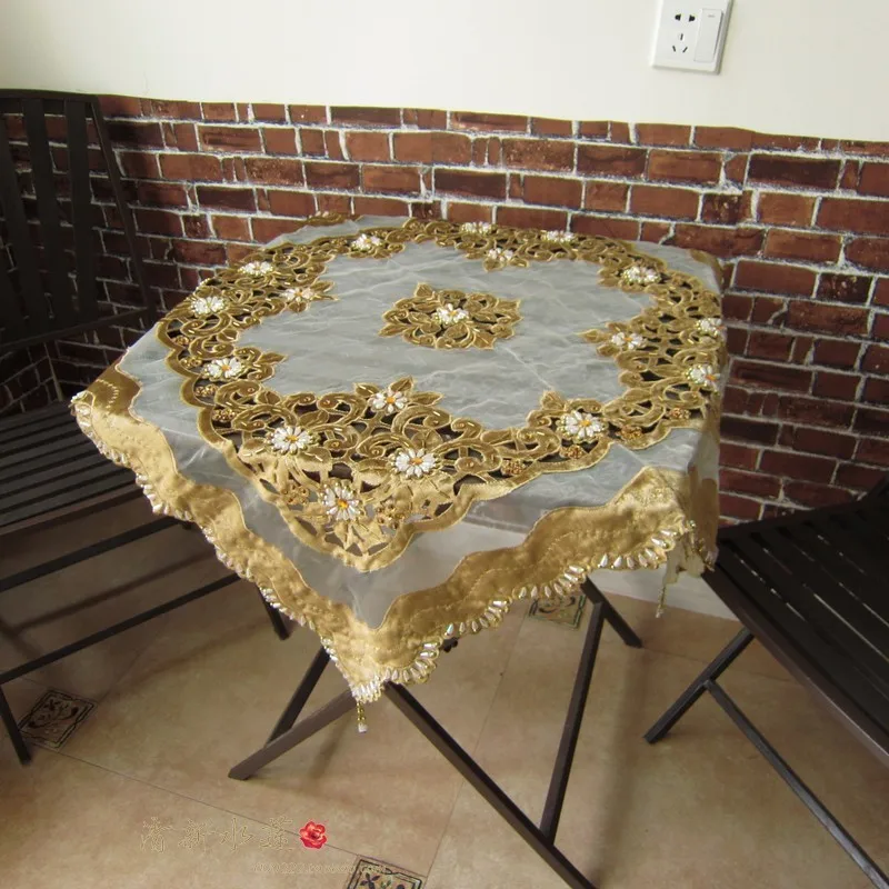 Free shipping golden luxury handmade beaded embroidered table cloth