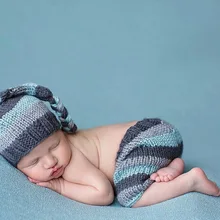 Размеры: 0-1 м, 3-4 м, в полоску, для маленьких мальчиков, бело-серые шапка с длинным хвостом и в комплекте со штанами-комбинезоном, комплект уличной одежды для Одежда для новорожденных мальчиков; вязаная опора