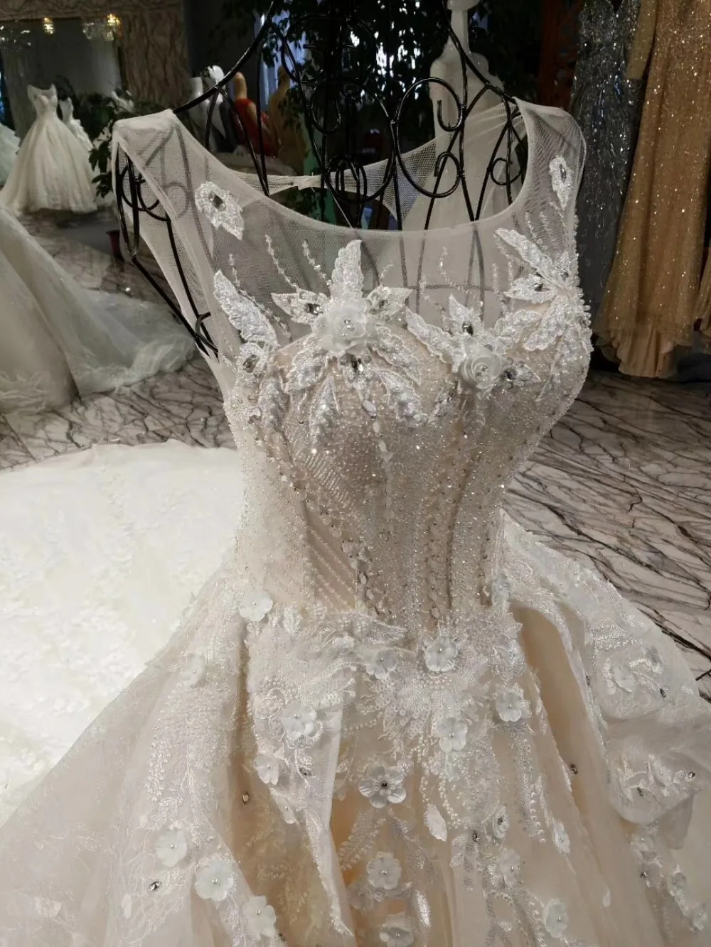 Vestido de Casamento Com Renda 2018 бальное платье со шнуровкой сзади Бисероплетение Свадебные платья со стразами с длинной накидкой реальные фотографии