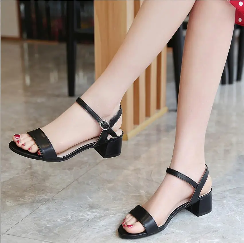 

33 small size professional work high heels female 2019 summer new word buckle with thick with fairy wind sandals