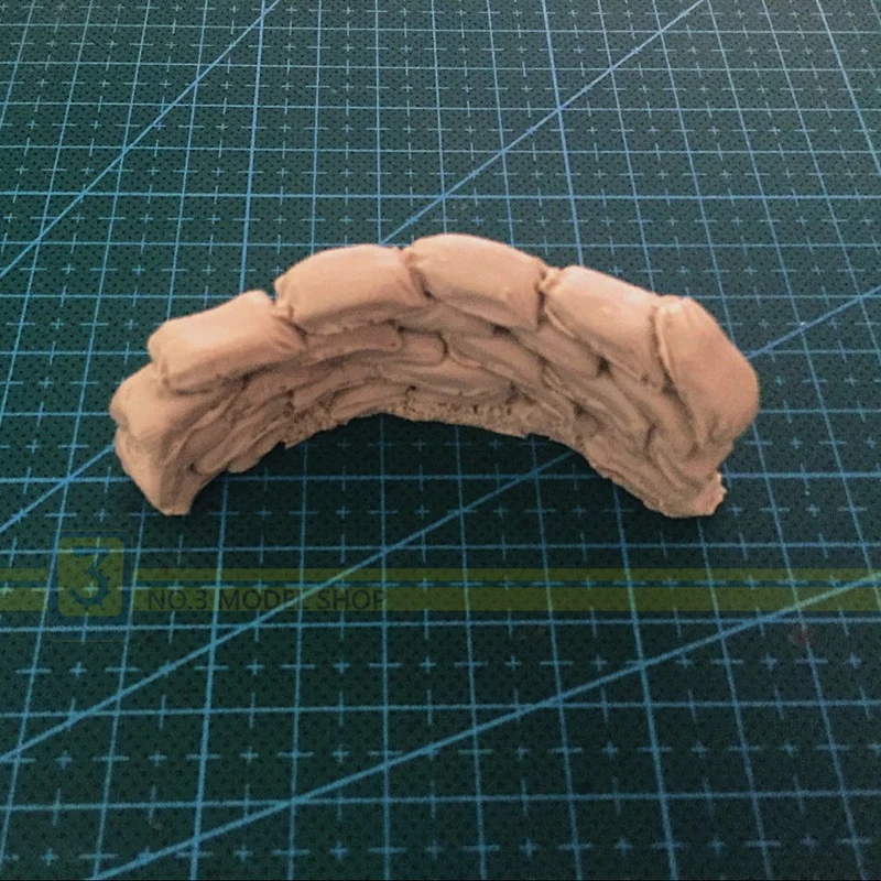 

Toy 1/35 Resin Models Soldier Sandbag Wall C 7.5 * 2.5cm Curved Walls War Bunker Proportion Soldiers Bunkers Scene Accessories