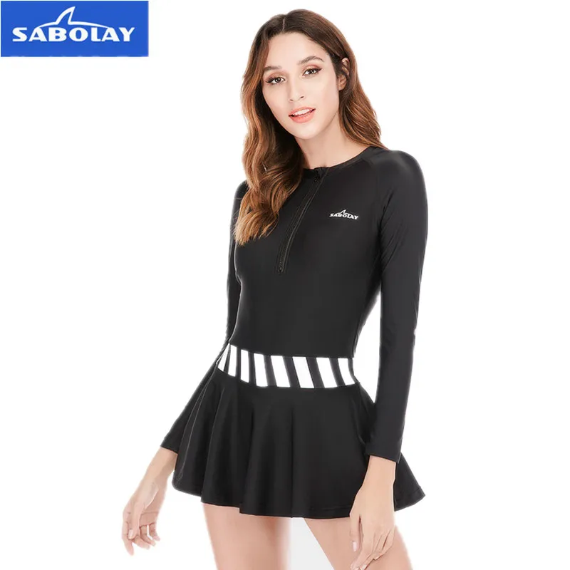 Цельное женское пляжное платье с длинным рукавом и накидкой на груди лето 2019