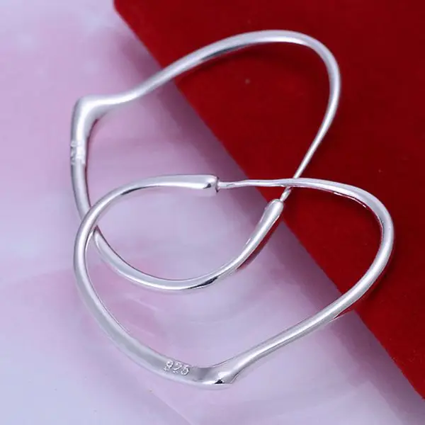 Посеребренные серьги, 925 модные серебряные ювелирные изделия серьги-кольца в форме сердца для женщин SE028