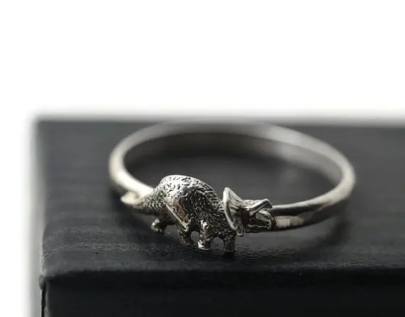 

Wholesale Trendy Vintage Antique Silver Triceratops Rings Animal Jewelry Prehistoric Women Men Dinosaur Ring Cretaceous Jewelry