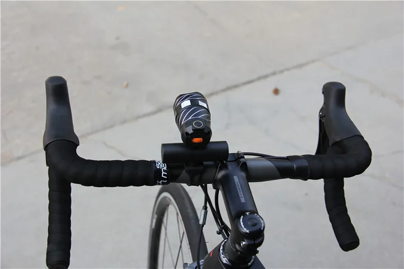 Best kava Bicycle Light Power Bank Waterproof USB Rechargeable Bike Light Side Warning Flashlight 700 Lumen 18650 2000mAh 5 Modes 20