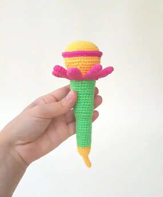 microphone rattle